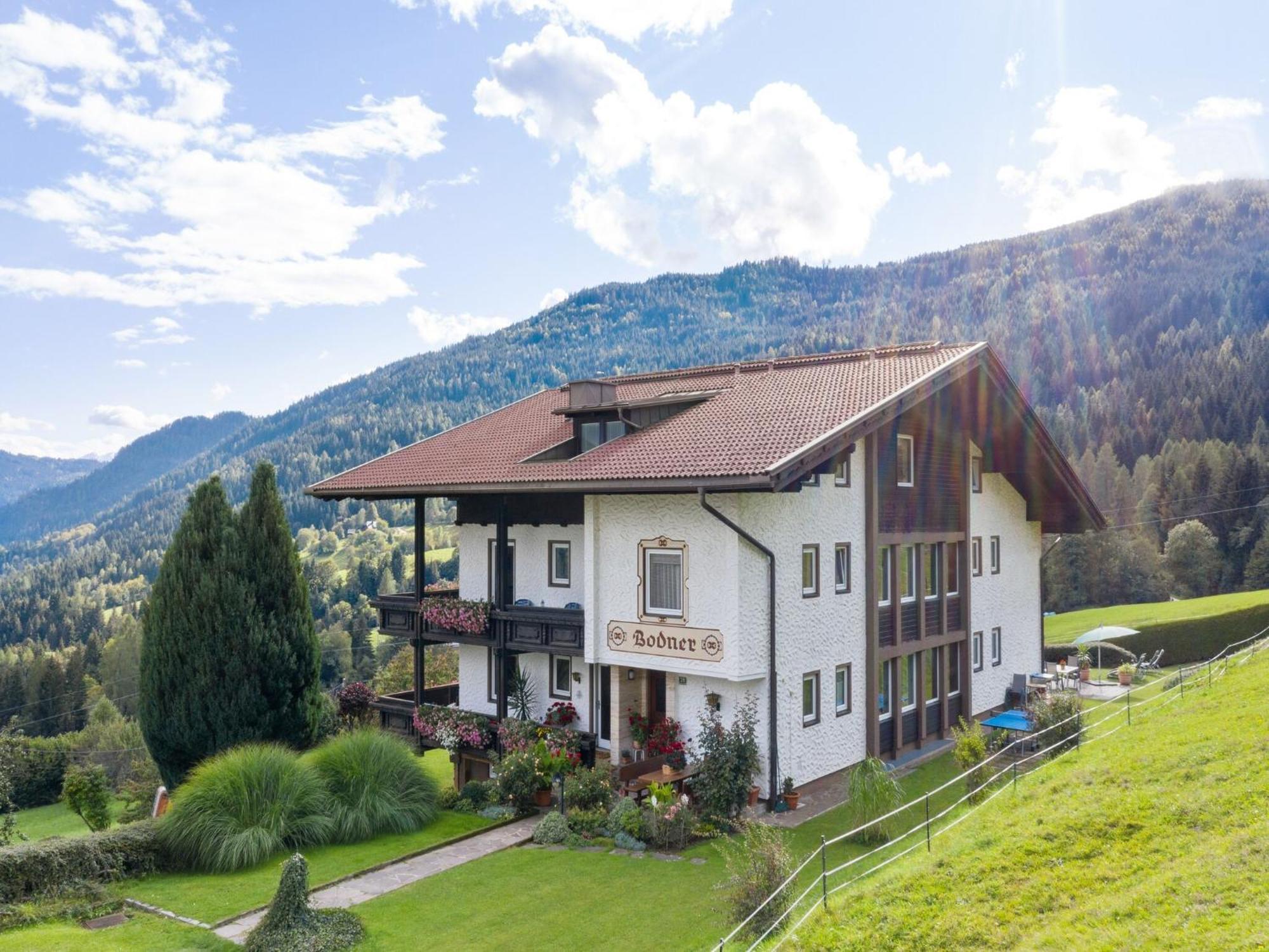 Cozy Apartment In Afritz Am See Near Gerlitzen Ski Area Екстериор снимка